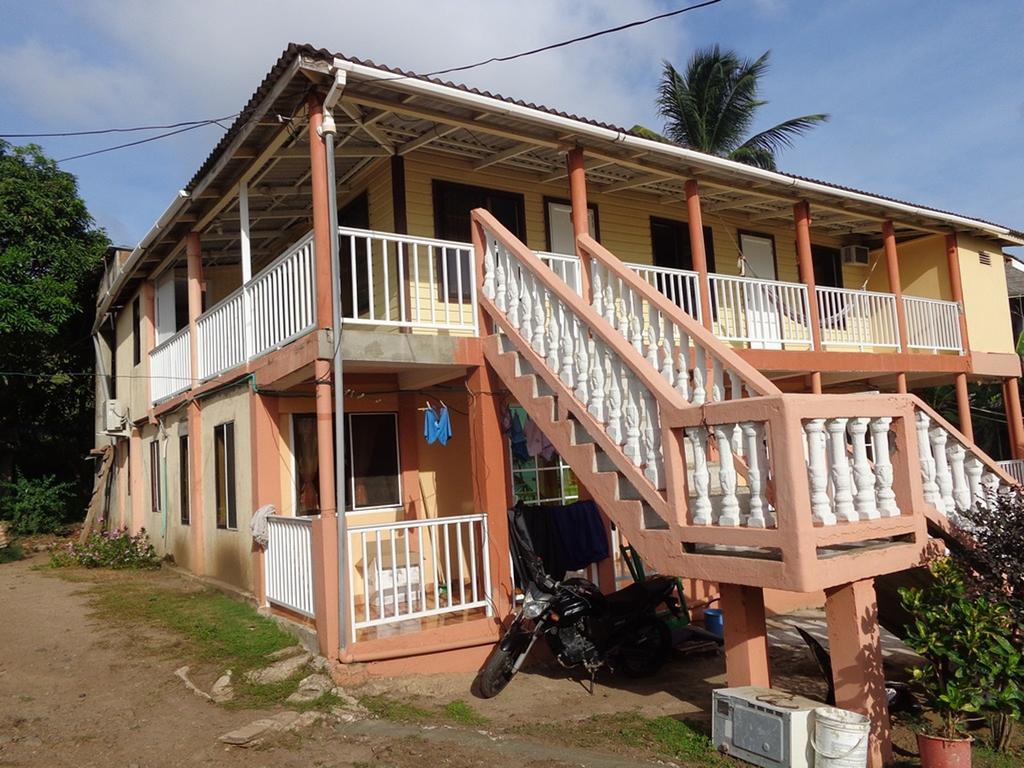 Posada Sweet Anashly Fresh Water Bay المظهر الخارجي الصورة