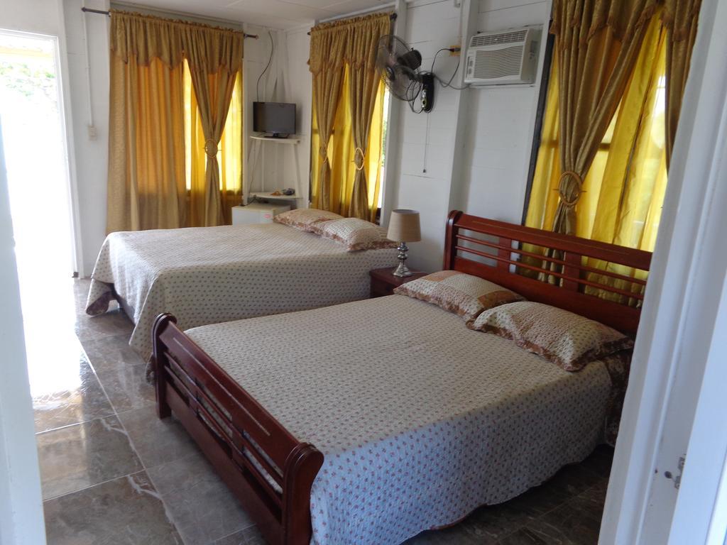 Posada Sweet Anashly Fresh Water Bay المظهر الخارجي الصورة