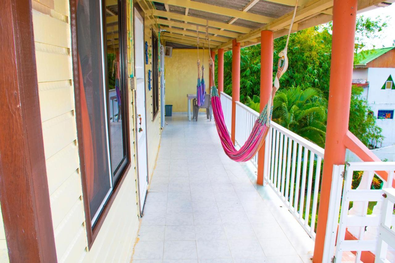 Posada Sweet Anashly Fresh Water Bay المظهر الخارجي الصورة